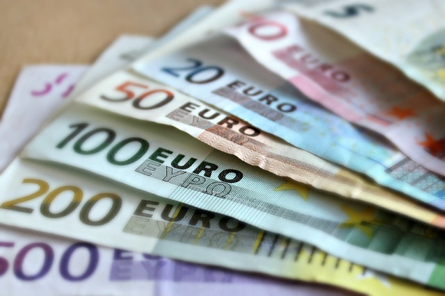 Bourses d’études : Infor Jeunes à la rescousse